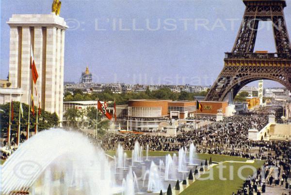 Exposition universelle à Paris en 1937 : les fontaines du Trocadéro